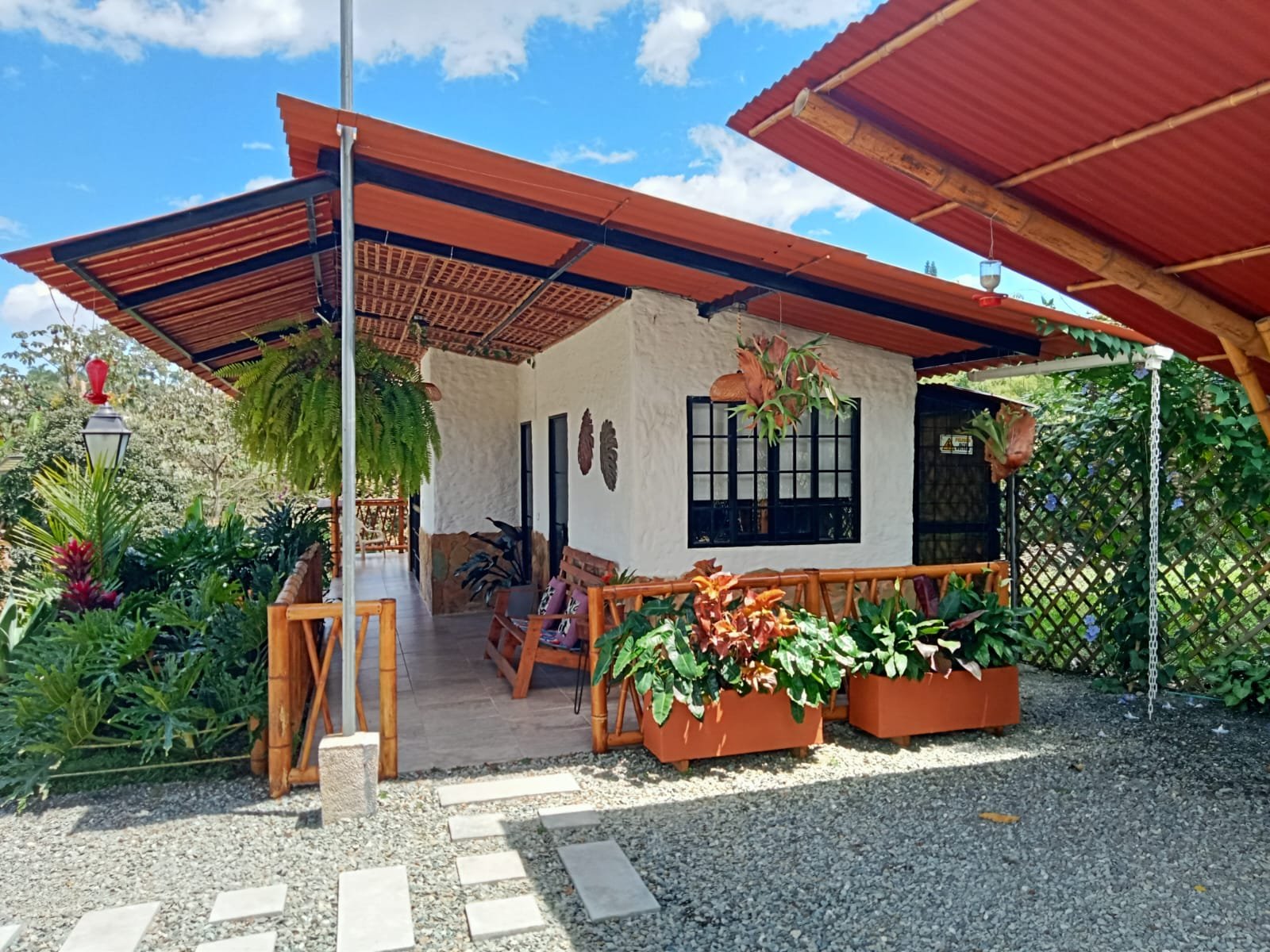 Vista Lateral Cabaña
